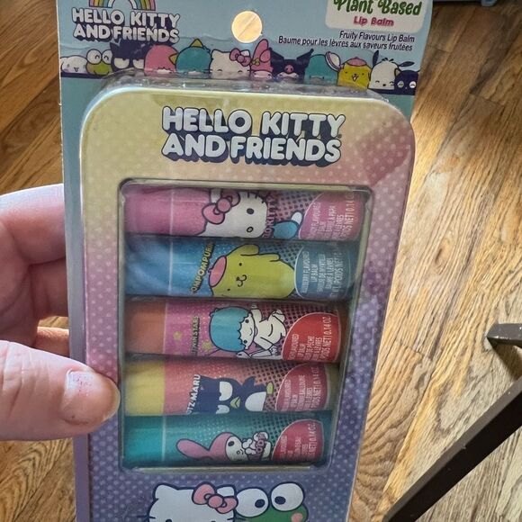 1 LEFT! Hello Kitty & Friends Plant Based Lip Balms With Tin - Picture 5 of 6